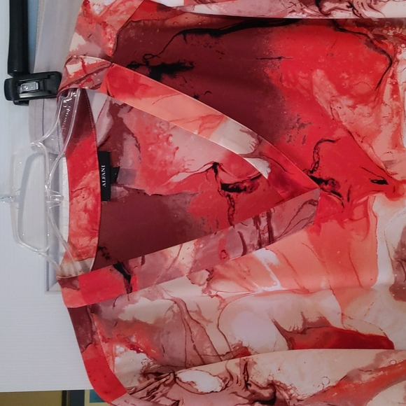 Bundle: coral & beige outfit - Picture 4 of 9